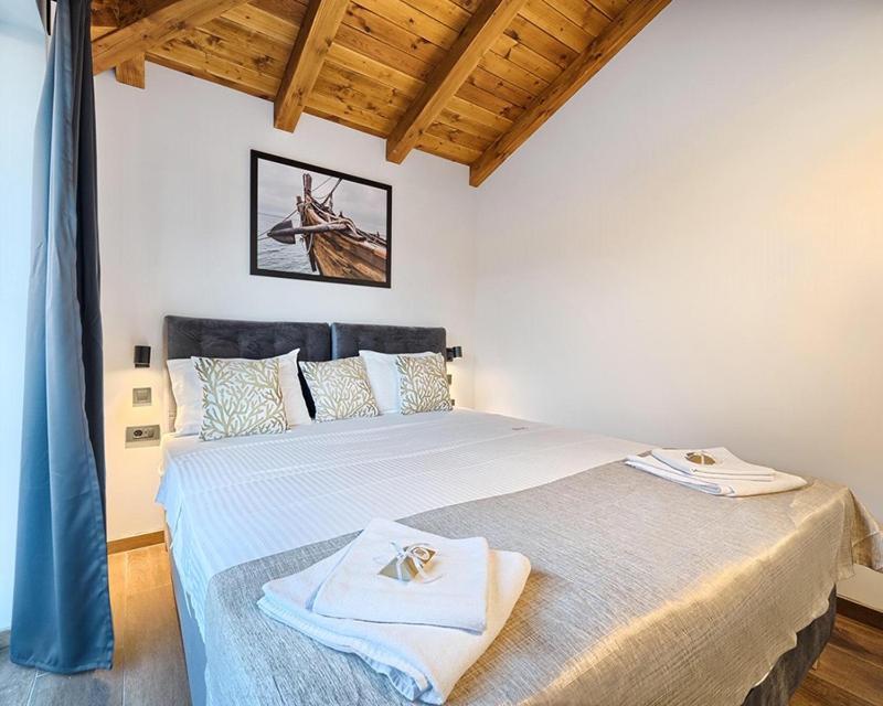Golden Haven Luxe